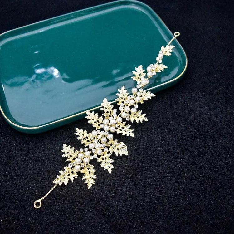 Accesoriu de par, auriu, cu frunzulite, pietre si perle, Malfrid C5 - Pursehuit.ro