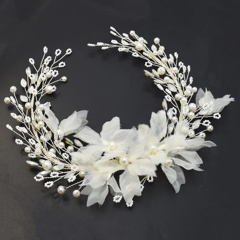 Accesoriu par, argintiu, cu perle si flori, Sanita C21