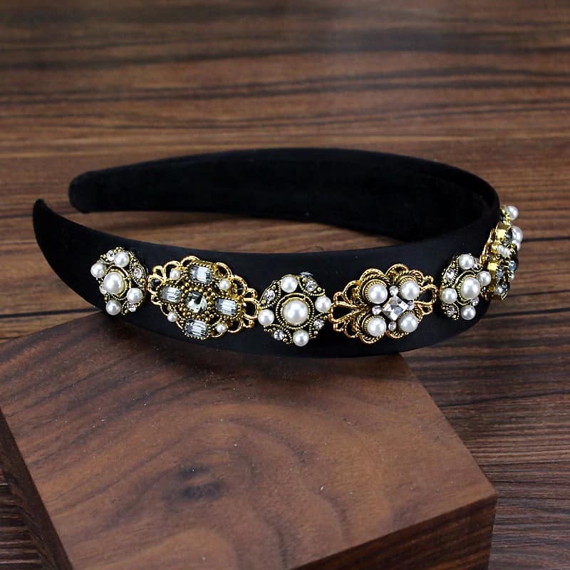 Bentita neagra, stil baroc, cu perle, Jolanda C11