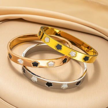 Bratara argintie, tip bangle, din otel inoxidabil, suflata cu aur 18k, cu trifoi, Navira C6