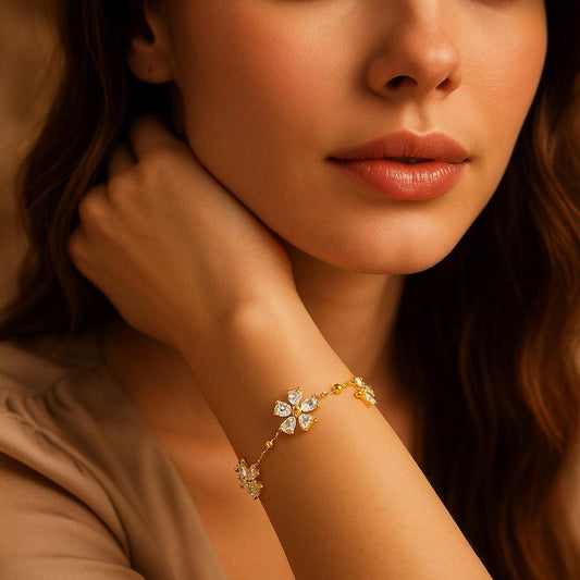 Bratara aurie, din otel inoxidabil, suflata cu aur 18k, cu pietre si floricele, Esaiana C3 - Pursehuit.ro