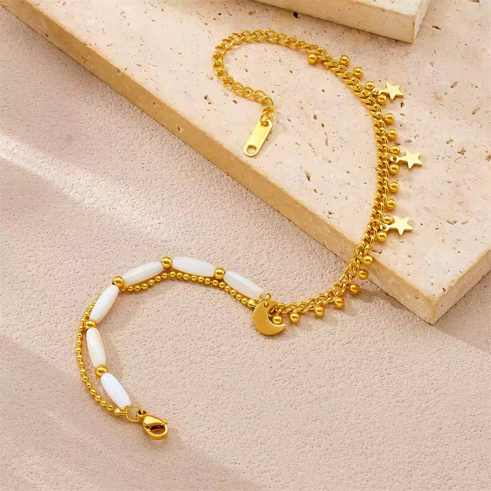 Bratara de picior, aurie, din otel inoxidabil, suflata cu aur 18k, cu semiluna, stea si margelute, Afrodite C4