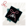 Brosa argintie, forma de albinuta cu pietre din zirconiu, cu snur de martisor si cutiuta cadou, Alka - Pursehuit.ro