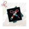 Brosa argintie, forma de cruce, cu snur de martisor si cutiuta cadou, Alice - Pursehuit.ro