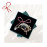 Brosa aurie, forma de ochi, cu snur de martisor si cutiuta cadou, Alpha - Pursehuit.ro