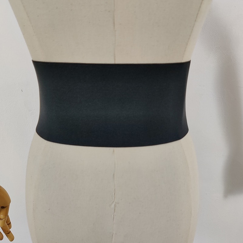 Centura de talie, neagra, tip corset, elastica, cu catarame, Ferdi C1