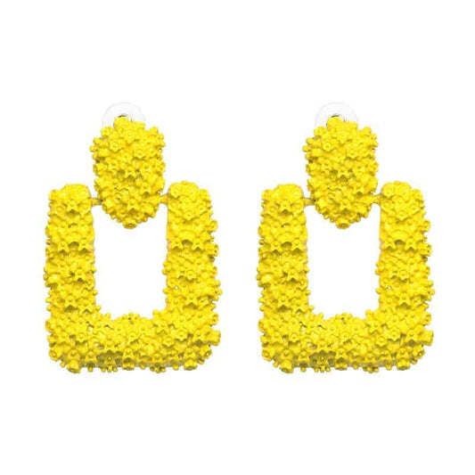 Cercei galbeni, forma patrata, textura incretita, Christiina C5 - Pursehuit.ro