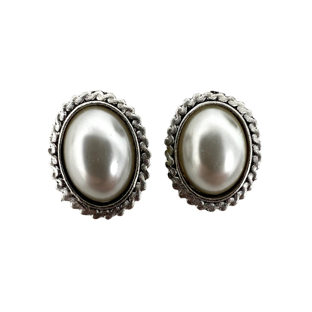Cercei argintii, cu clips si perla, Regina C14
