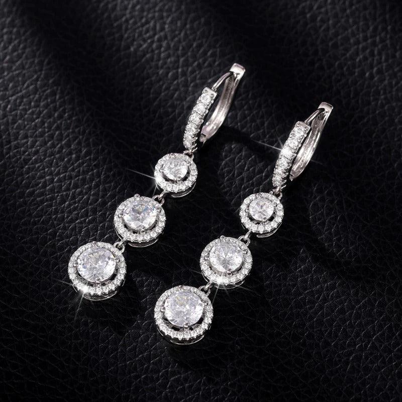 Cercei argintii, lungi, cu pietre din zirconiu, Magdal C15 - Pursehuit.ro