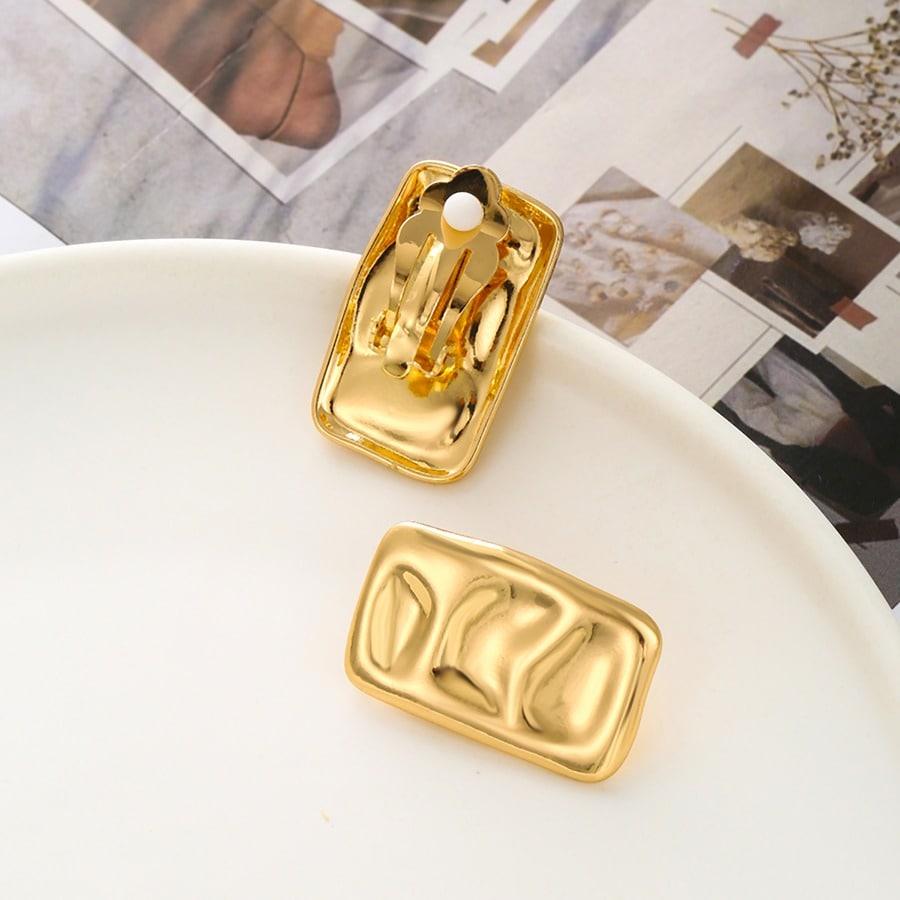 Cercei aurii, cu clips, dreptunghiulari, textura sifonata, Iona C5 - Pursehuit.ro