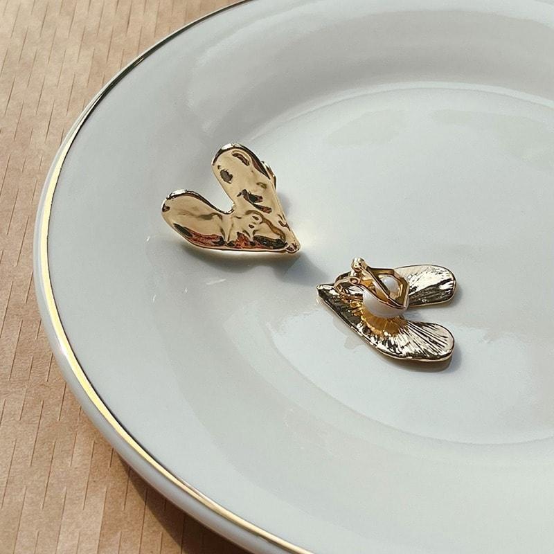 Cercei aurii, cu clips, forma de inima, Inngelil C5 - Pursehuit.ro