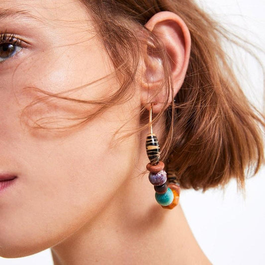 Cercei aurii, rotunzi, cu bile colorate, Vailet C1 - Pursehuit.ro