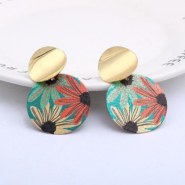 Cercei aurii, rotunzi, cu clips, model floral, Salmon C1 - Pursehuit.ro