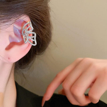 Cercei ear cuff, argintii, forma de fluture, cu pietre din zirconiu, Faith C3 - Pursehuit.ro