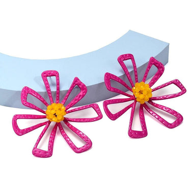 Cercei roz, forma de floare, cu margelute galbene, Traute C1 - Pursehuit.ro
