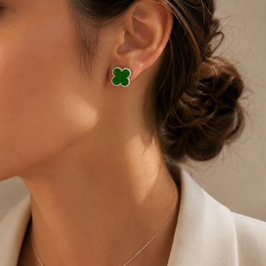 Cercei argintii, cu doua fete, din otel inoxidabil 316L, suflati cu aur 18K PVD, forma de trifoi, cu zirconii, Elaria C5
