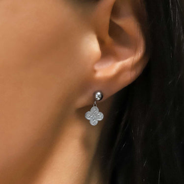 Cercei argintii, din otel inoxidabil, suflati cu aur 18k, forma de trifoi, Calista C3