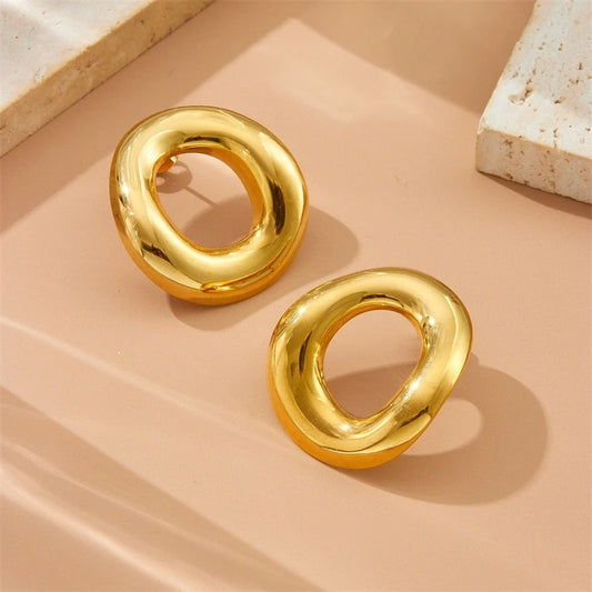 Cercei aurii, din otel inoxidabil, forma ondulata, ovala, suflati cu aur 18k, Destiny C5