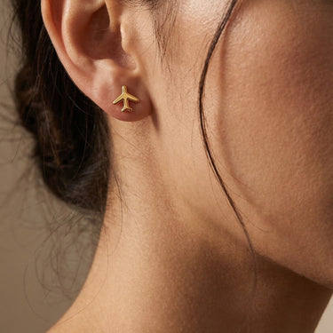 Cercei aurii, din otel inoxidabil, suflati cu aur 18k, forma de avion, Wanderlust Airplane C2