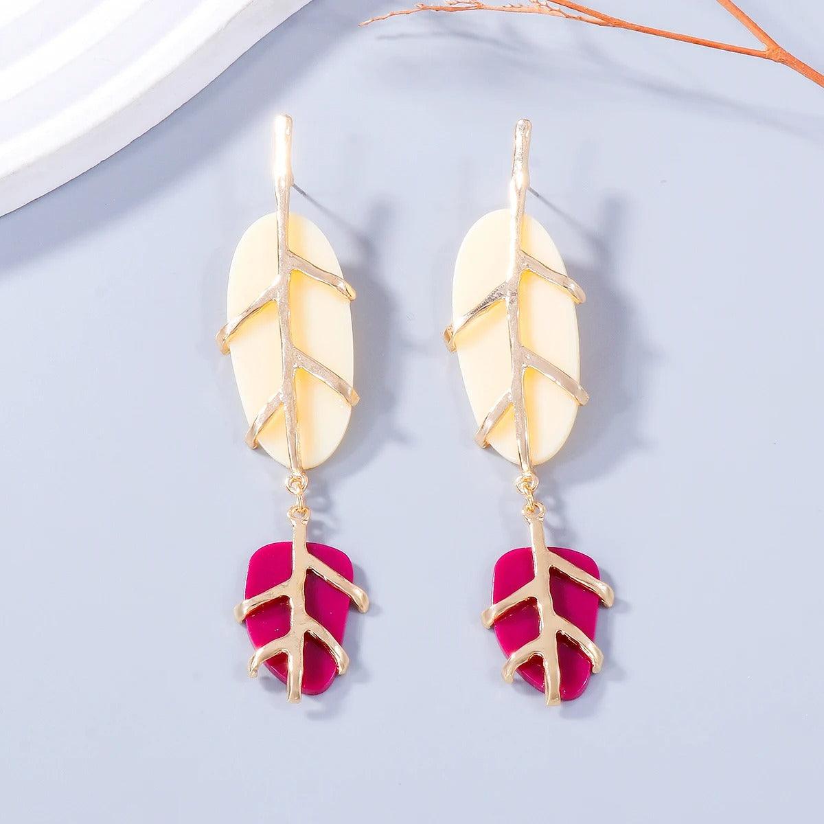 Cercei aurii, forma de frunza, cu pietre, Mylius C4 - Pursehuit.ro