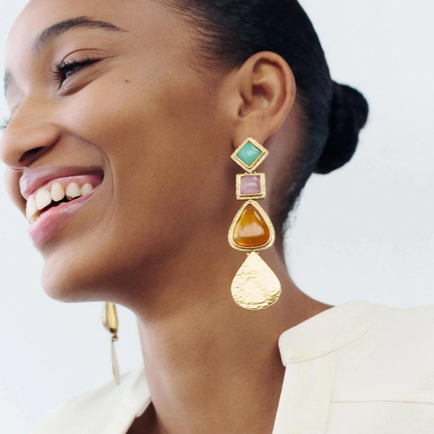 Cercei aurii, lungi, cu pietre, Rawald C15 - Pursehuit.ro