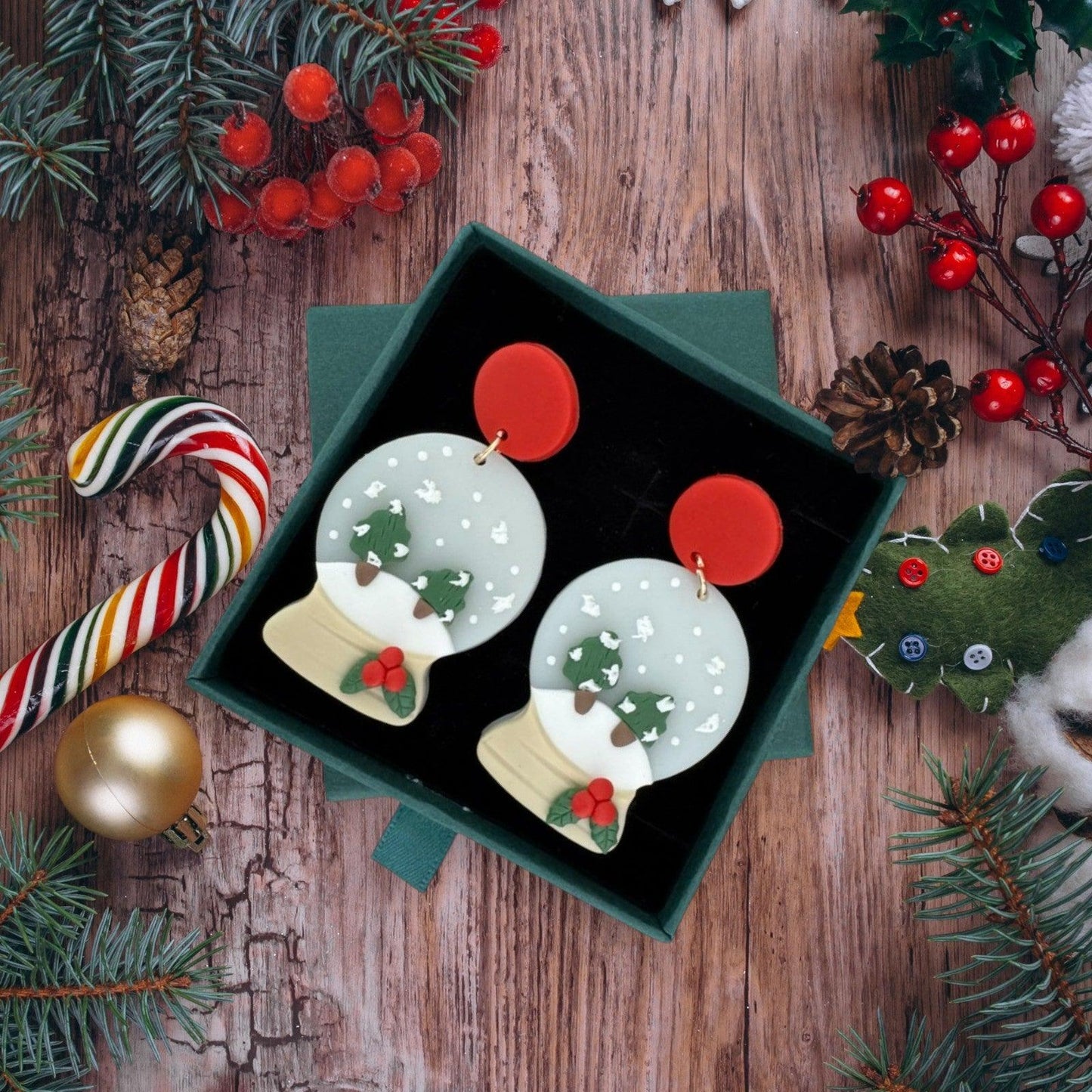 Cercei bej, forma de glob de cristal, plus cutie cadou, Crystal C23 - Pursehuit.ro