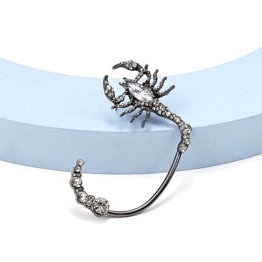 Cercel ear cuff, argintiu, forma de scorpion, cu pietre, Paick C2 - Pursehuit.ro