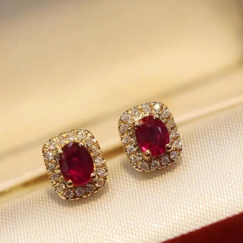 Cercei aurii, cu pietre rosii din zirconiu, Alexia C14 - Pursehuit.ro