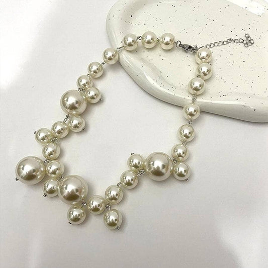 Colier argintiu, asimetric, cu perle, Olli C4 - Pursehuit.ro