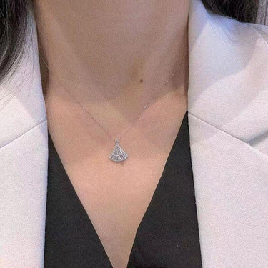 Colier argintiu, forma de evantai, cu pietre din zirconiu, Sidsel C10 - Pursehuit.ro