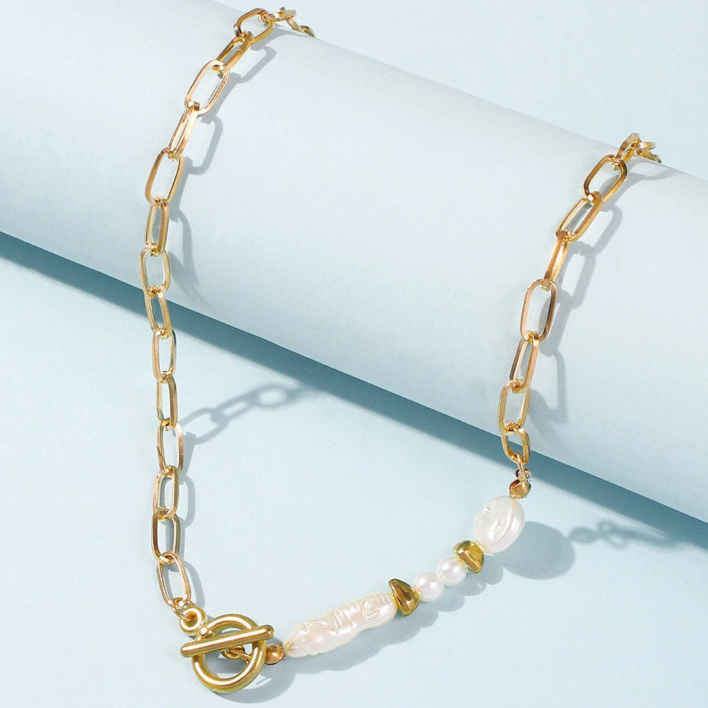 Colier auriu, asimetric, cu perle, Adelaide C17