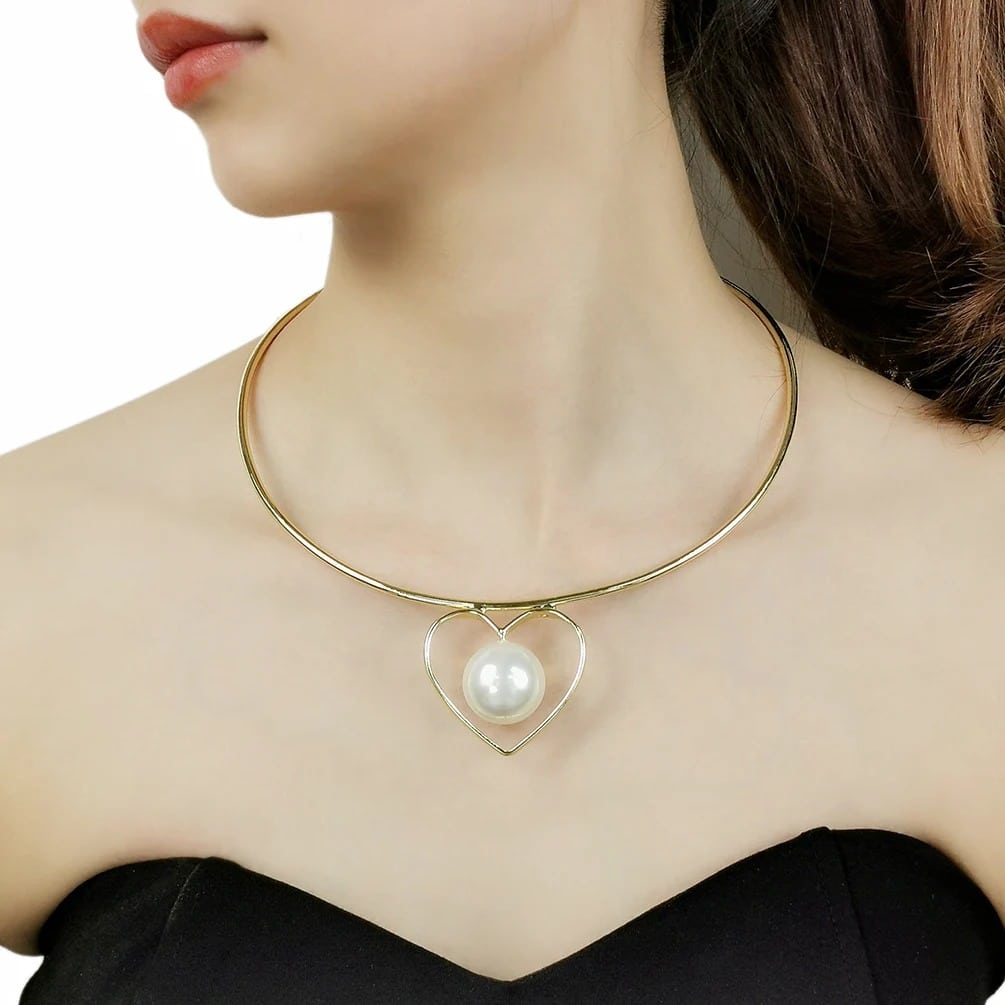 Colier auriu, cu pandantiv in forma de inima si perla, Maxie C16