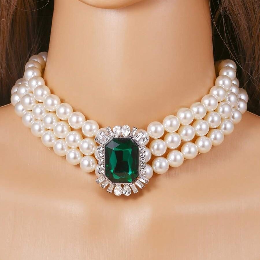 Colier choker, argintiu, cu perle si piatra verde, Orpa C5