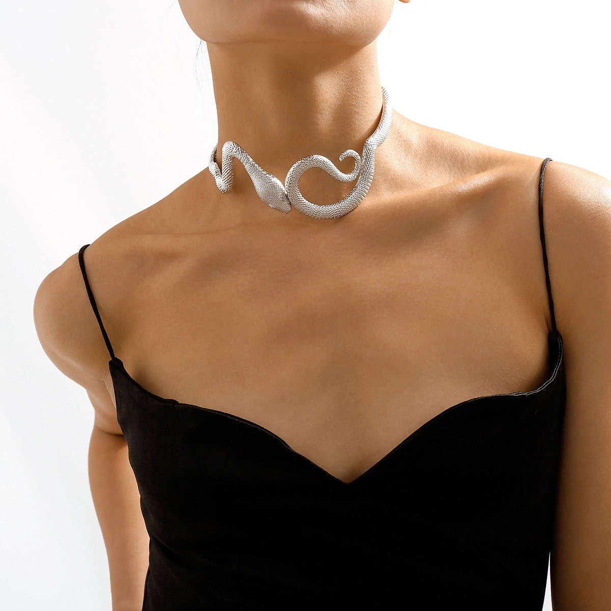 Colier choker, argintiu, forma de sarpe, Ejda C20