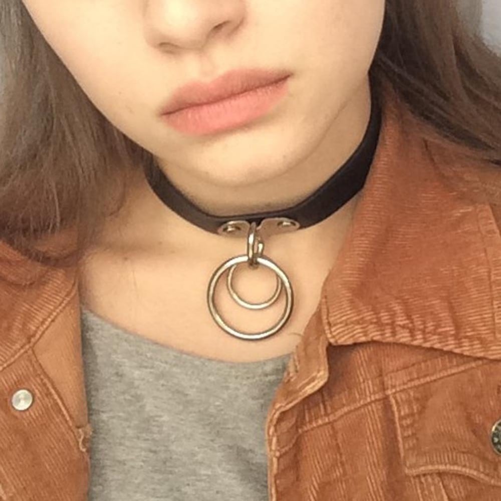 Colier choker, negru, cu cercuri argintii, Julisa C2