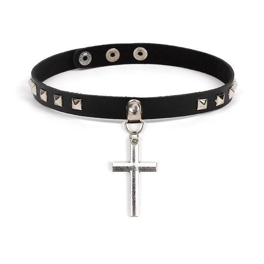 Colier choker, negru, cu cruce argintie, Julia C27