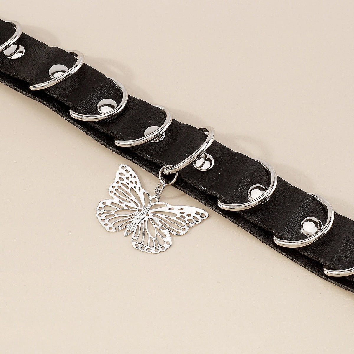 Colier choker negru, cu fluture si zale argintii, Moris C17