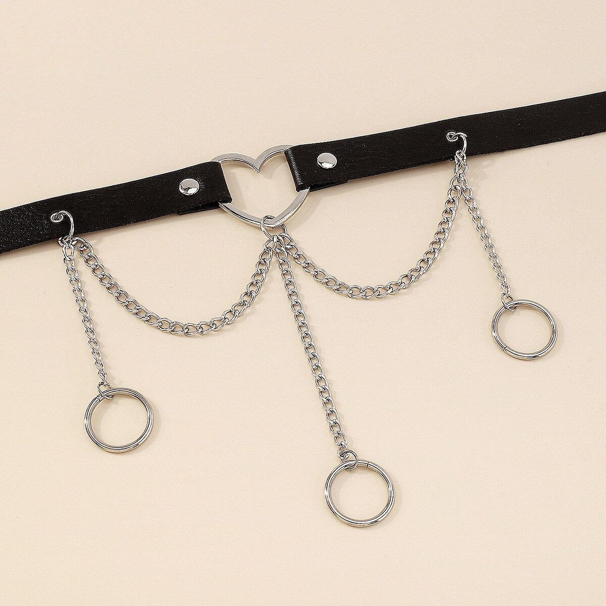 Colier choker negru, cu inima si lanturi, Monrad C13