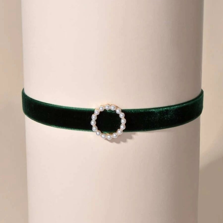 Colier choker, verde, din catifea, cu perlute, Orsa C5