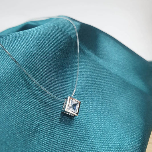 Colier cu fir transparent, argintiu, cu cristal, Rinna C3 - Pursehuit.ro