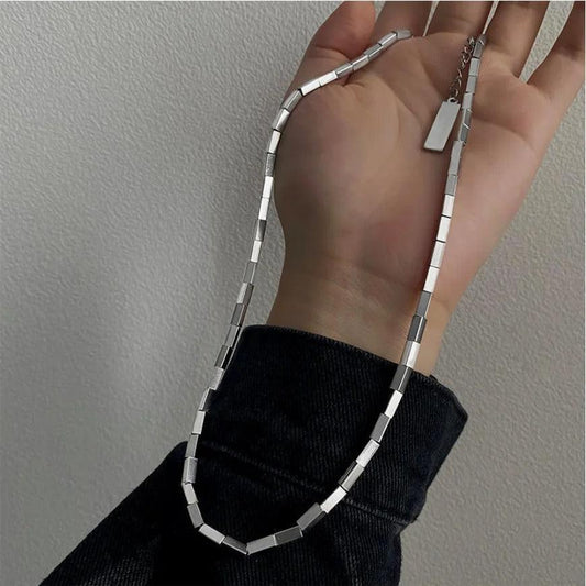 Colier argintiu, din otel inoxidabil, cu piese geometrice, suflat cu aur 18k, Amilia C1 - Pursehuit.ro