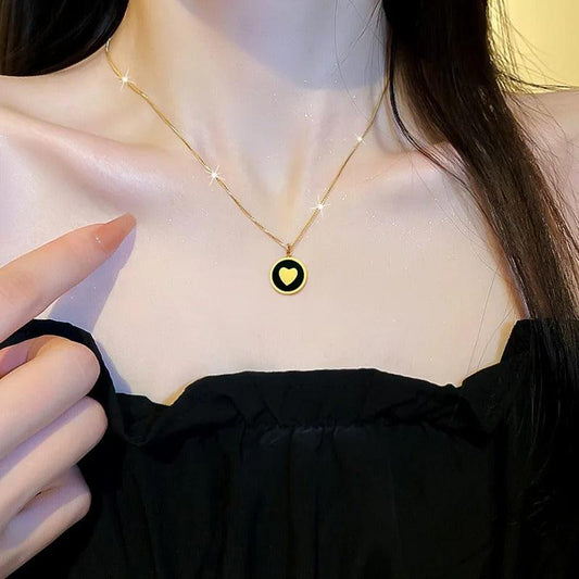 Colier auriu, din otel inoxidabil, cu pandantiv rotund si inimioara, suflat cu aur 18k, Berny C11 - Pursehuit.ro