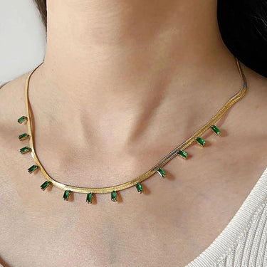 Colier auriu, din otel inoxidabil, cu pietre verzi, suflat cu aur 18k, Raila C6
