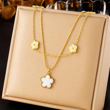 Colier auriu, din otel inoxidabil, in 2 straturi, cu pandantiv floricica, suflat cu aur 18k, Bethany C11 - Pursehuit.ro