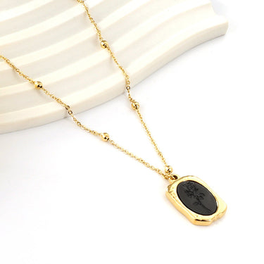 Colier auriu, din otel inoxidabil, suflat cu aur 18k, cu pandantiv vintage, Adalia C1