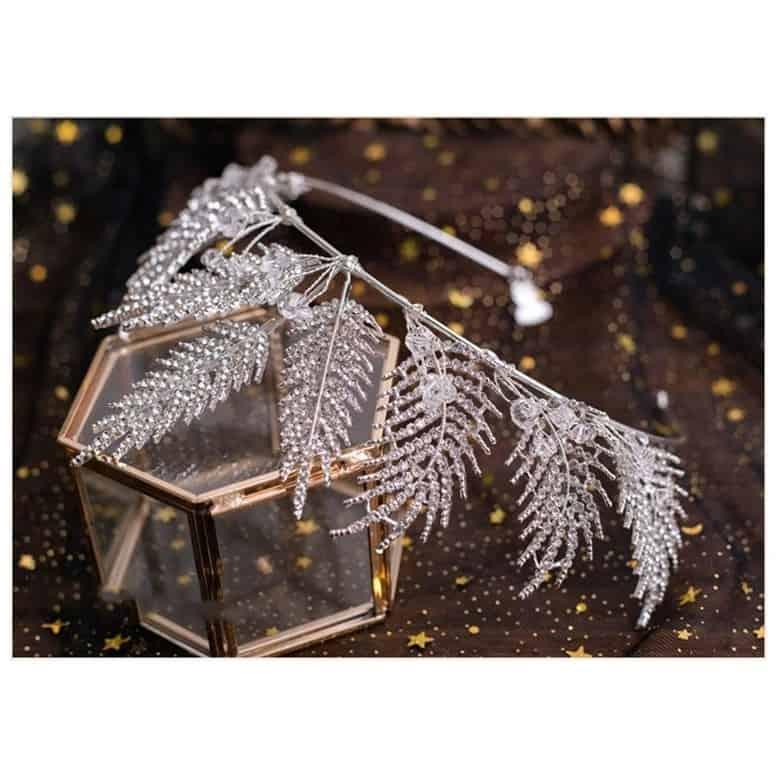 Coronita argintie, cu frunze si pietre, Magret C2 - Pursehuit.ro