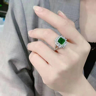 Inel argintiu, cu piatra verde din zirconiu, Jayne C28 - Pursehuit.ro