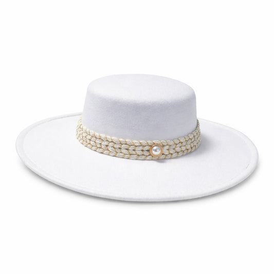 Palarie alba, stil canotiera, cu bor lat, handmade, Serena