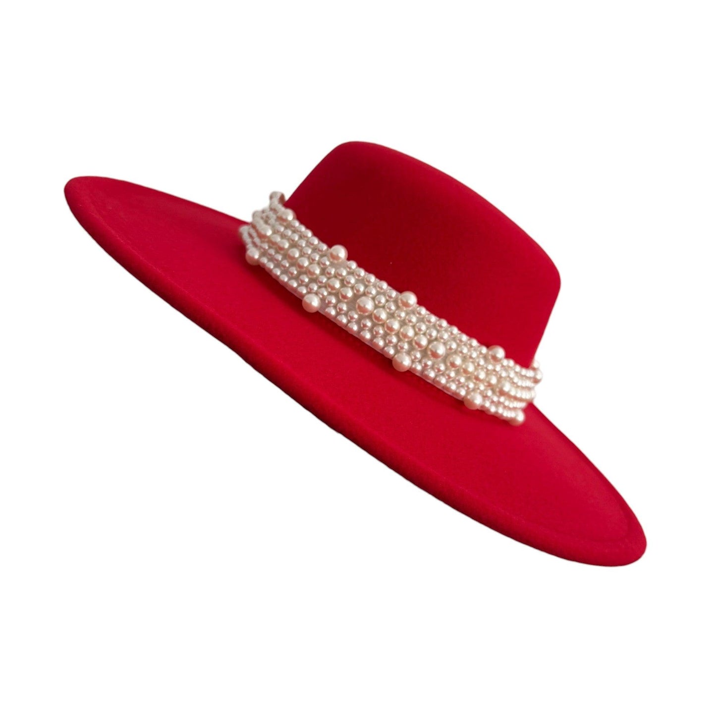 Palarie dama, rosie, stil canotiera, cu bor lat, handmade, cu accesoriu detasabil din perle, Gretha - Pursehuit.ro