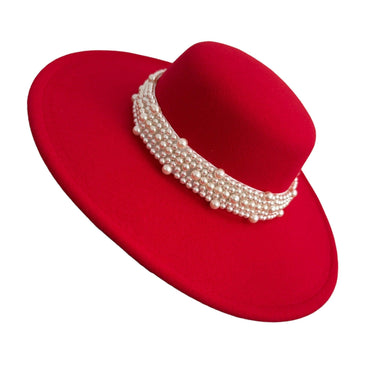 Palarie dama, rosie, stil canotiera, cu bor lat, handmade, cu accesoriu detasabil din perle, Gretha - Pursehuit.ro